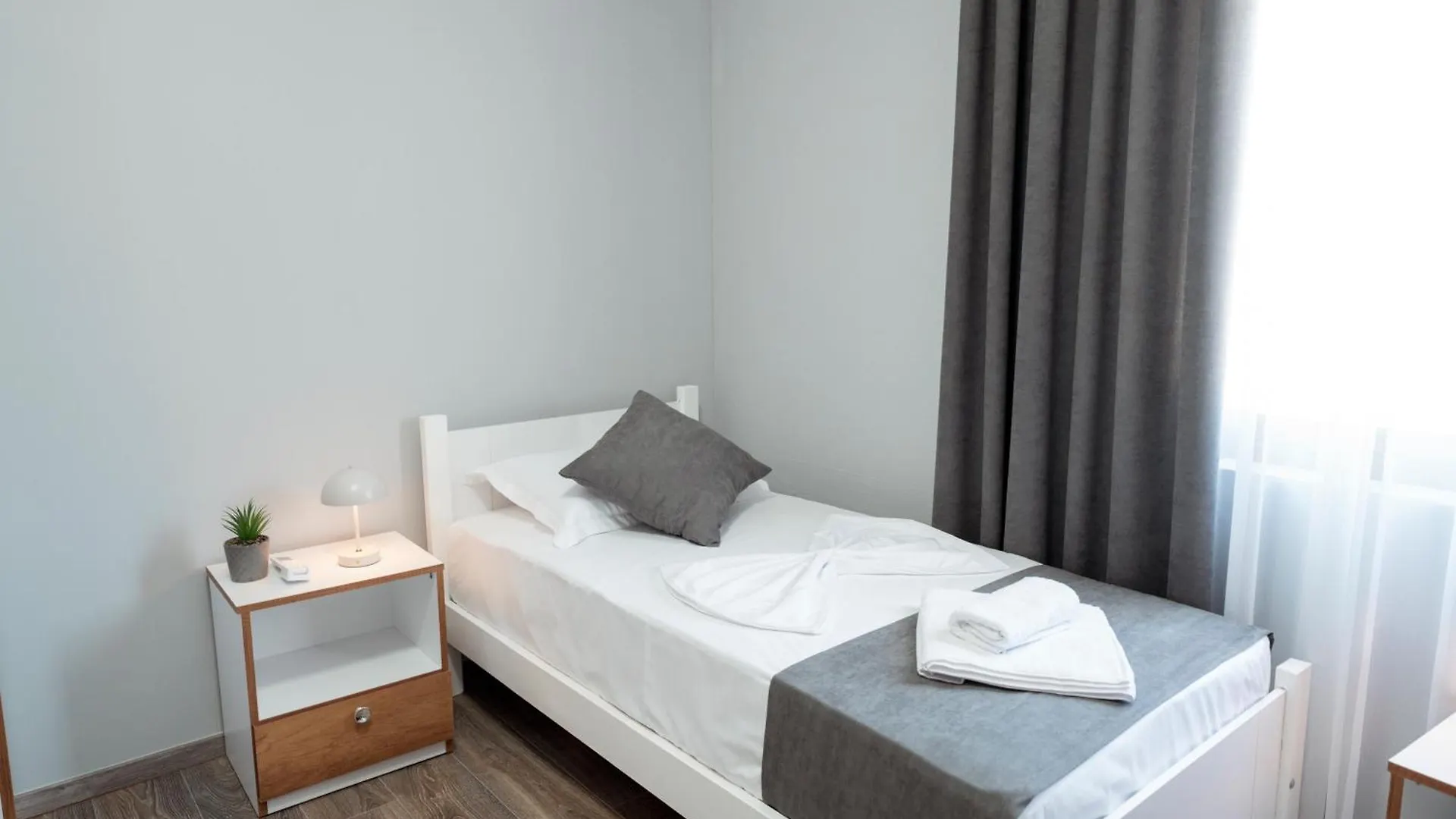 שקודר Friends Hotel אלבניה